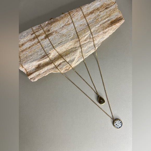 Black and White Polka-dot Pendant Necklace - Elegant Minimalist Layered Necklace - Picture 6 of 16